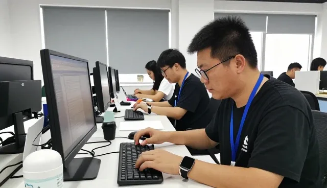 中山市新座数据科技有限公司展示智能数据管理平台应用成果